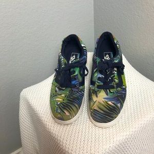 Vans Tropical Print Lace up Sneakers Size 7.5